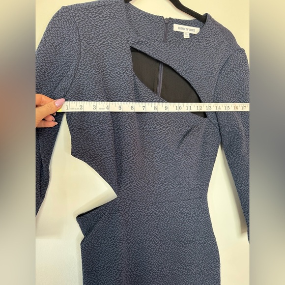 Elizabeth & James Navy Sheath Dress w/ Chic Cutouts – Bergdorf Goodman Exclusive - Picture 14 of 17